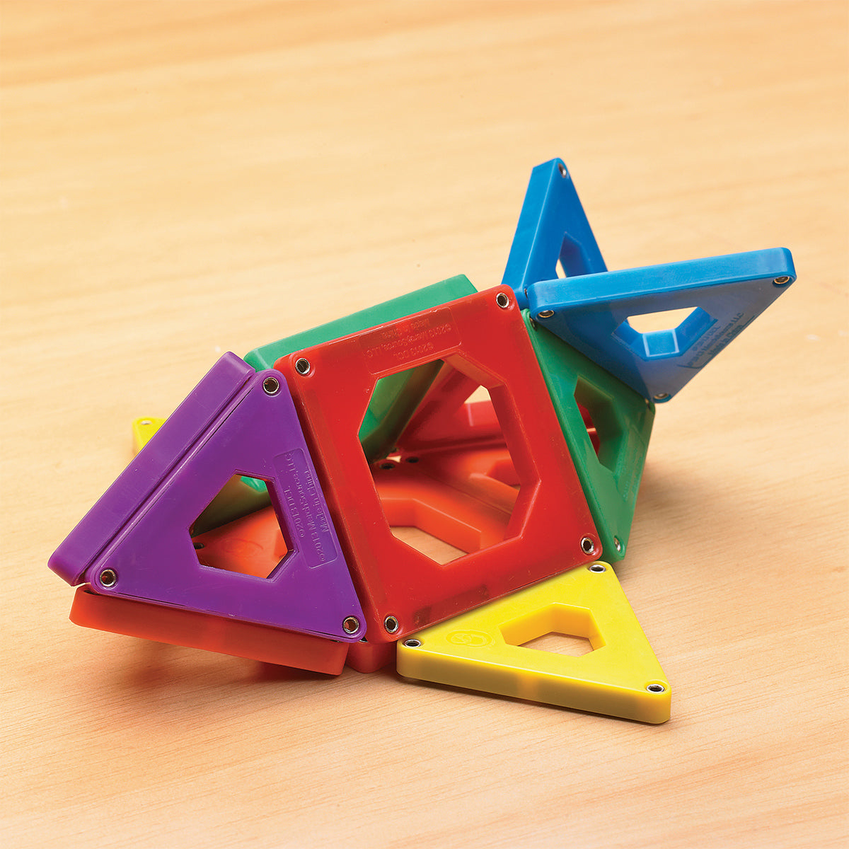 Discovery kids store toy magnetic tiles